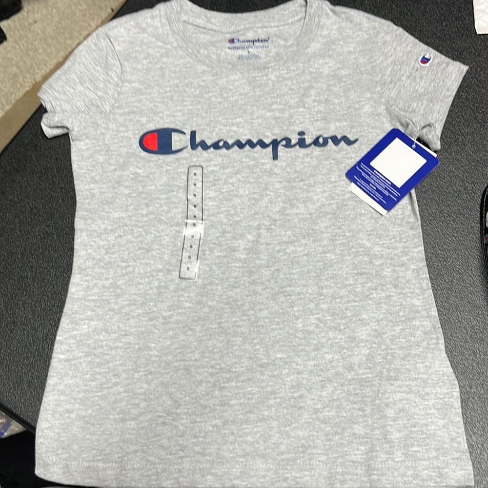 Girls Chsmpion gray t-shirts size S NEW!